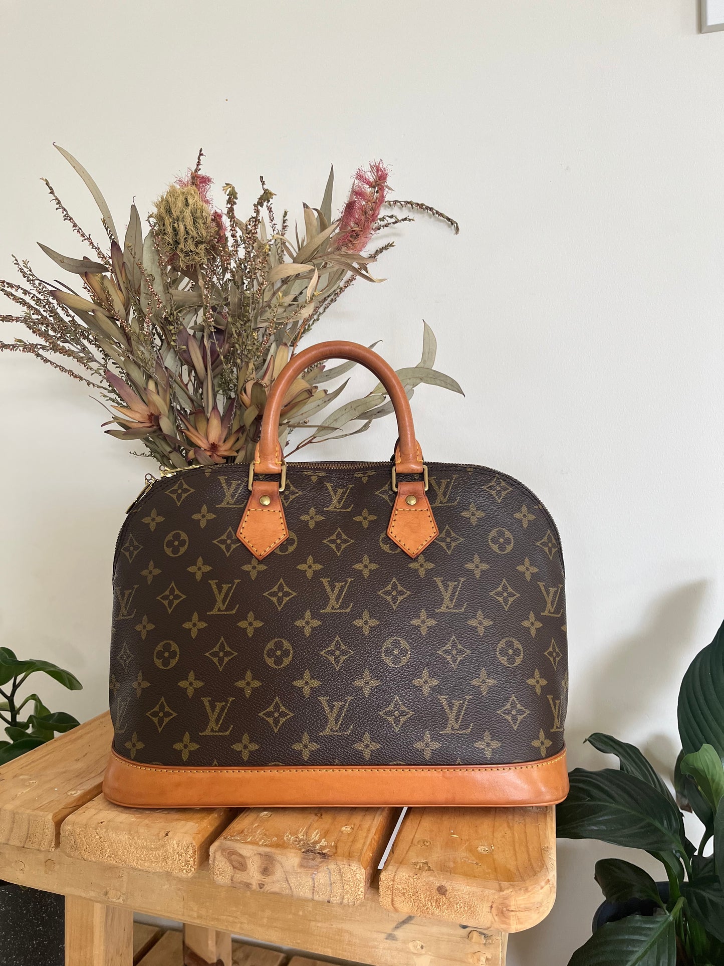 Authentic Louis Vuitton Alma PM Brown Monogram/Vintage/with Authenticity Certificate