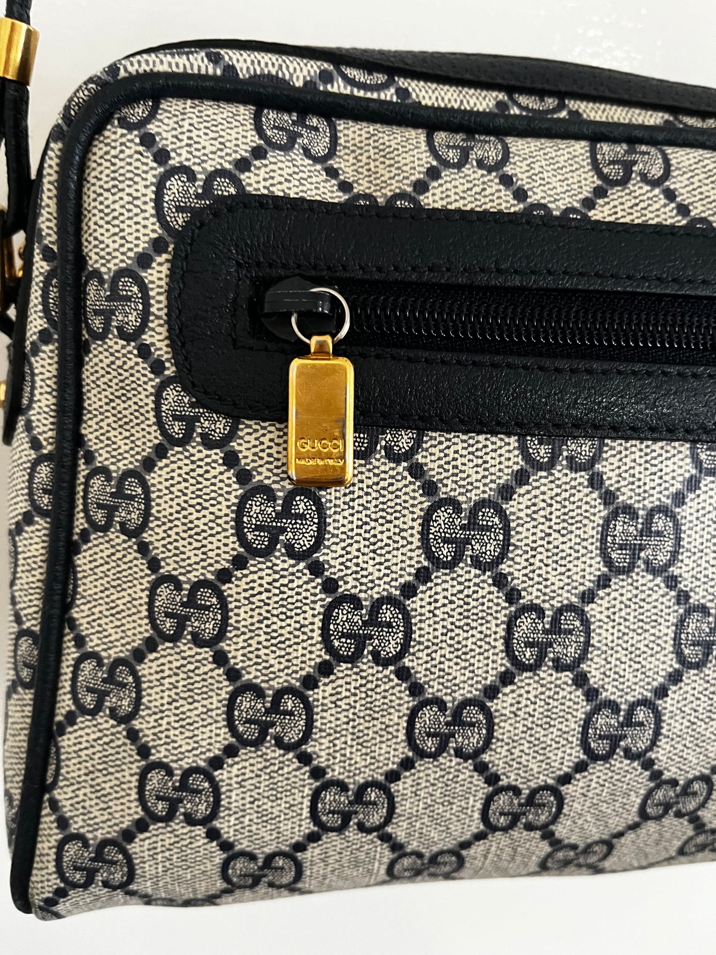 Gucci Supreme GG Web Crossbody Bag/Small