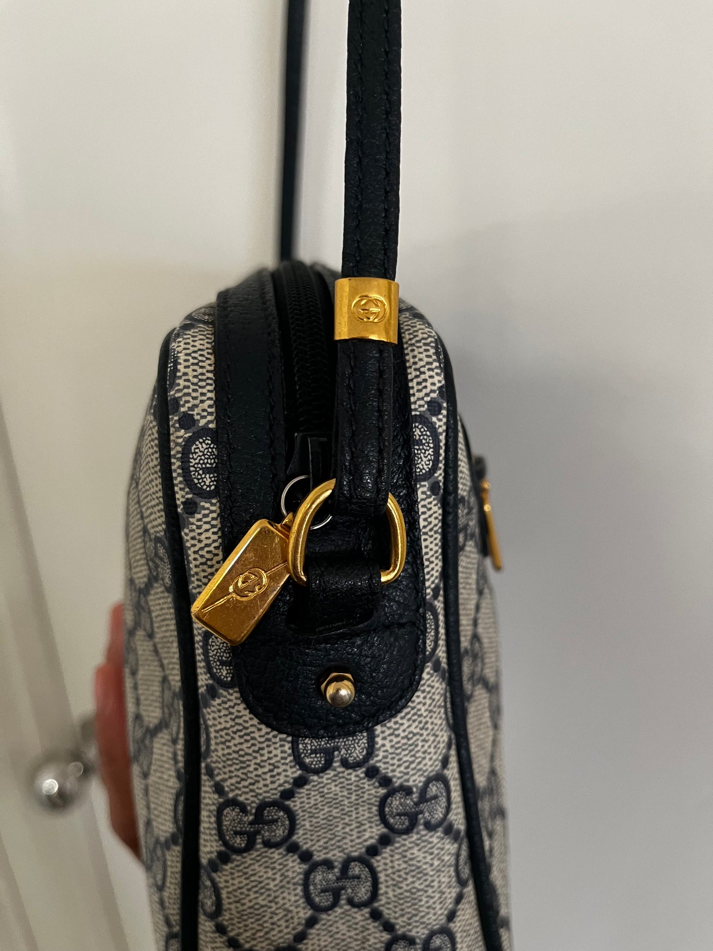 Gucci Supreme GG Web Crossbody Bag/Small