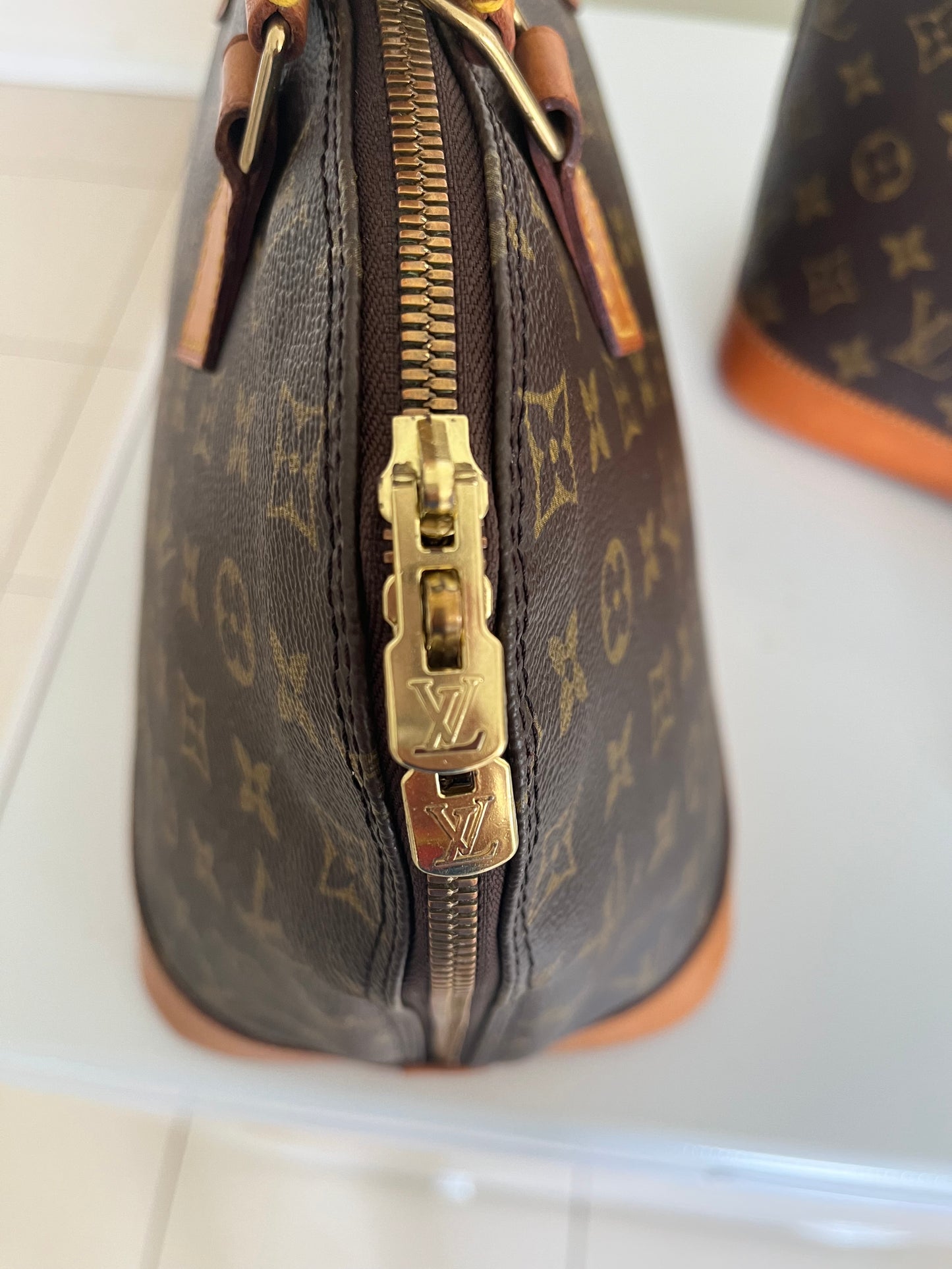 Authentic Louis Vuitton Alma PM Brown Monogram/Vintage/with Authenticity Certificate