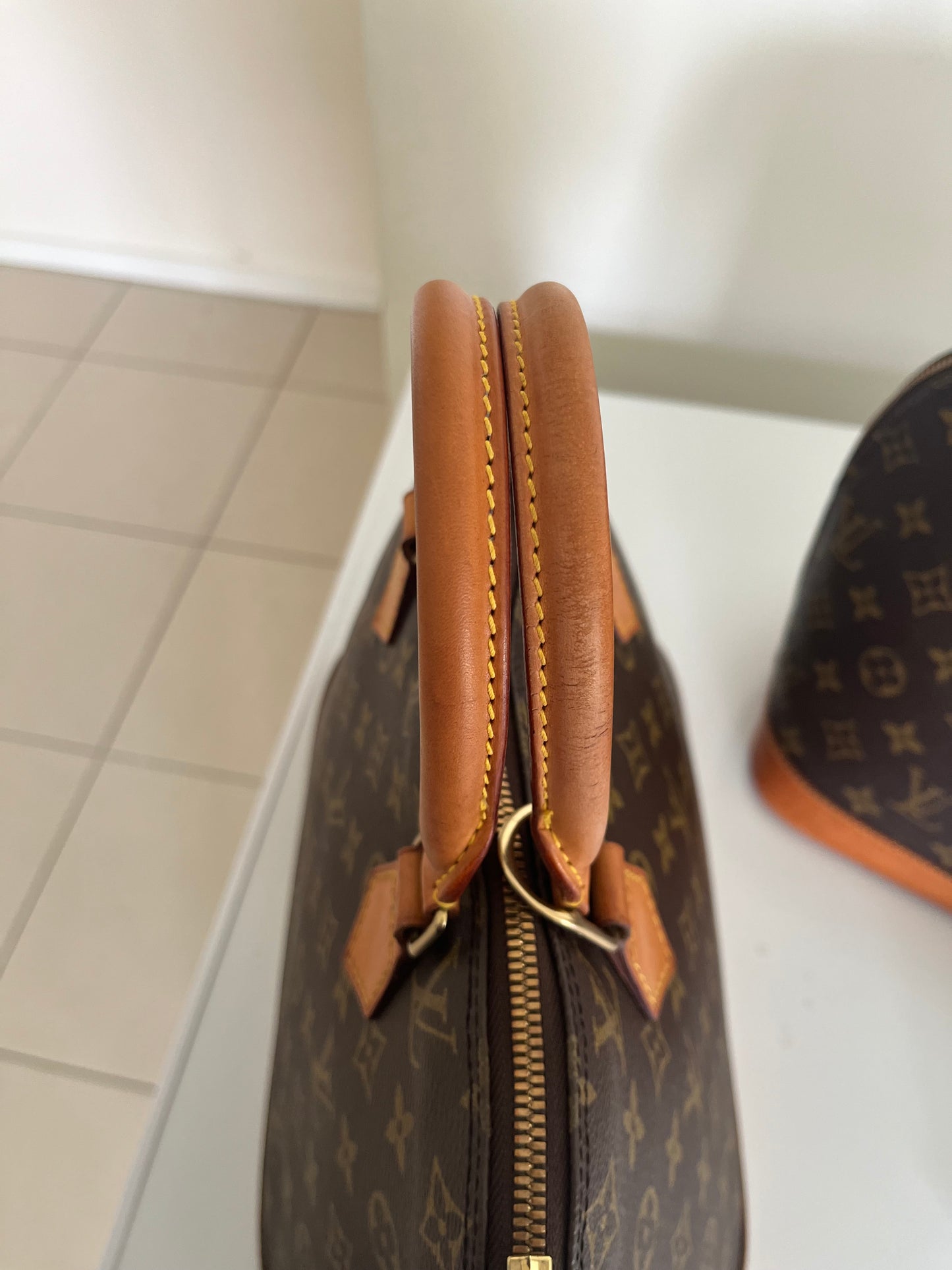 Authentic Louis Vuitton Alma PM Brown Monogram/Vintage/with Authenticity Certificate