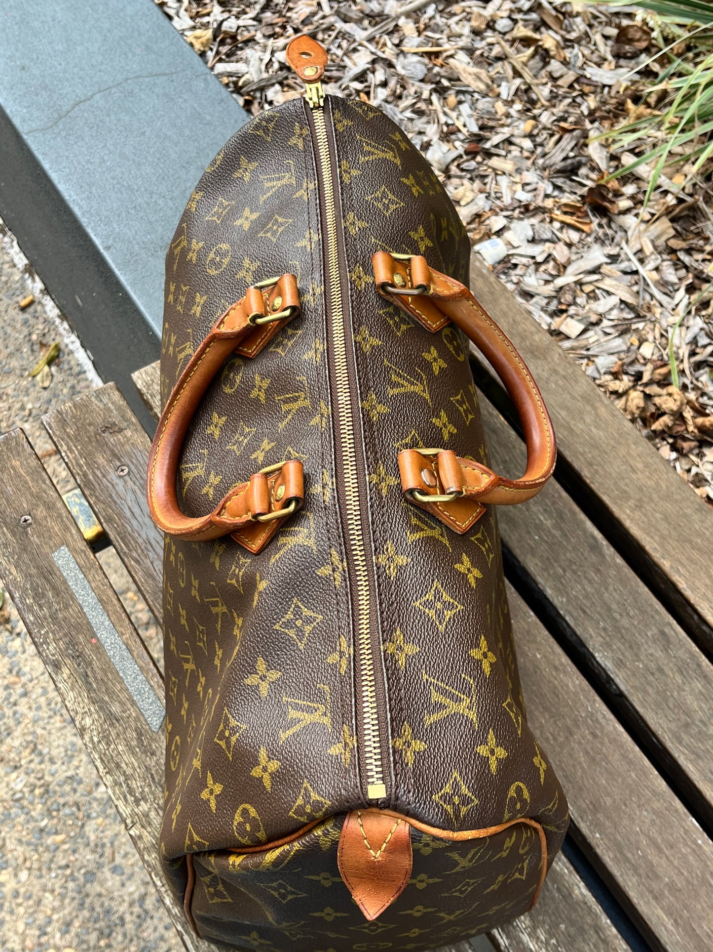 Authentic Louis Vuitton Speedy 25/30/35/40/45