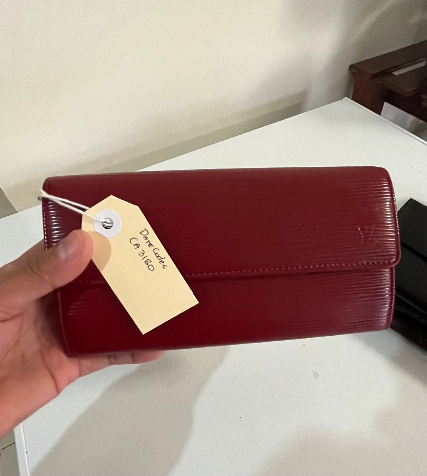 Authentic Louis Vuitton Sarah Portefeuille Long Wallet Red Epi Leather